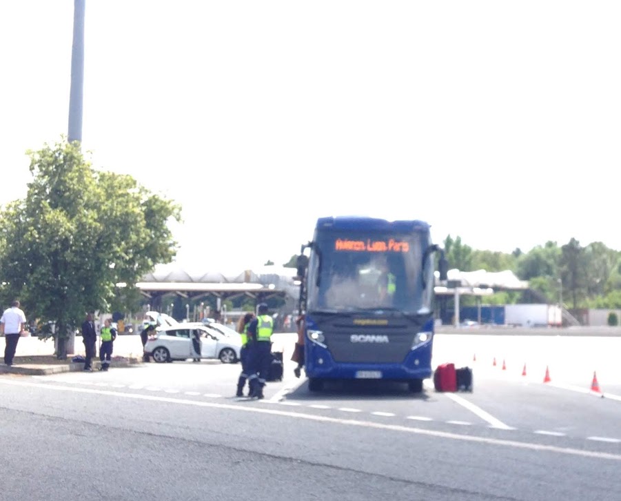 Cacheo de autobús, 20 horas después del atentado de Niza en Francia. 2016.